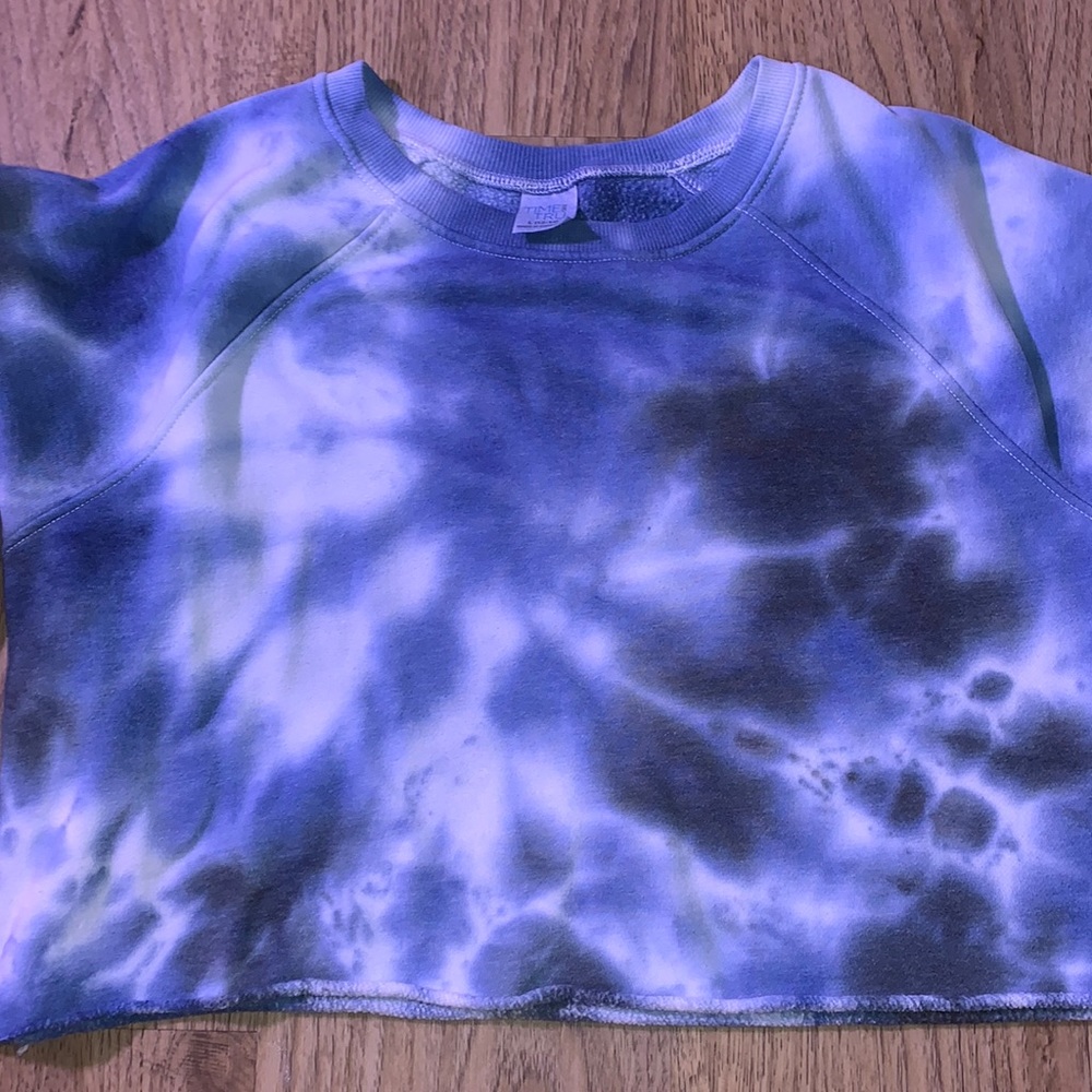 black and navy tie dye sweater